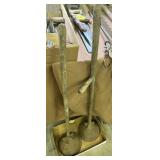 (2) Hand Clothes Dashers