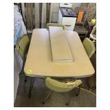 Enamel Table w/1 Leaf & 4 Chairs
