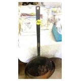 Large Metal Lumberjack Frying Pan (18 Inches)