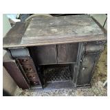 Singer 10 Drawer Cabinet Treadle Sew Machine