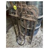 (2) Double Harpoon Forks, Handle & Pulley
