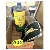 John Deere Can & Emblem