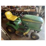 John Deere LT160 Hydro 42 Inch Deck Riding Lawn...