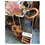 (5) Pieces Country Decor