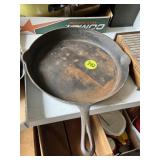 Griswold 14 Inch Fry Pan