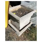 (2) Planters