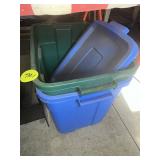 (2) Totes (1 Lid) & Plexi Podium