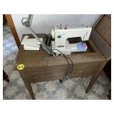 Kenmore ZigZag Sewing Machine w/Cabinet