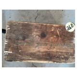 Remington Wood Ammo Box w/Painted Ends