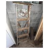 5 Foot Wood Step Ladder