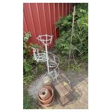 Plant Stands & Flower Pots
