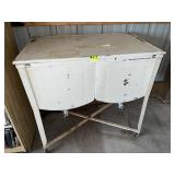Double Galvanized Wash Tubs w/Cover