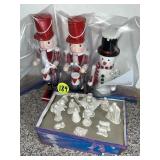 Nativity Set & Nut Crackers
