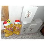 (2) Gingerbread Men & Decor