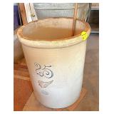 Red Wing 25 Gallon Crock (Spider Line)
