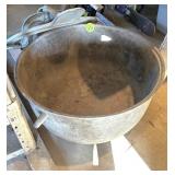 26 Inch Cast Iron Scalding Kettle