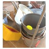 Plastic Pails & Tubs