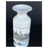 Large German Alte Stadtebilder Vase