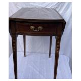 Nice Drop Leaf Penrose Tbl w/Bell Flower