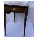 Nice Drop Leaf Pembroke Tbl w/Bell Flower