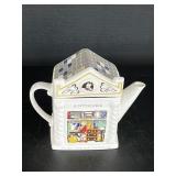 Wade Fine Porcelain 'Antiques Shop' Teapot