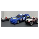 (2) Toy Cars 1 Remote