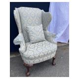 Outstanding Chippendale Ball & Claw Foot Wing