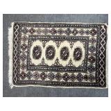 Hand Knotted Elephant Foot Bokhara Oriental Rug