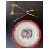 Limoges Porcelaine Plate "La Reine" France