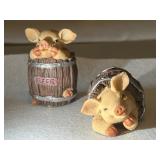 2 Cute Pigs in Beer Barrels Decor