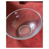 Large Pyrex Bowl along w/Lrg Plastic bowl of the