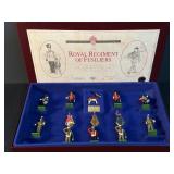 BRITAINS TOY SOLDIERS ROYAL REGIMENT OF F