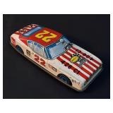blue6/ Japanese Tin Litho Race Car Missing Tire