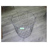 WIRE BASKET 19 1/2 x 19 1/2 x 23 1/2