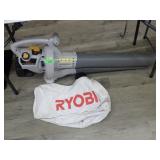 RYOBI MULCHING  BLOWER VAC - PULLS (BAG HAS HOLE)