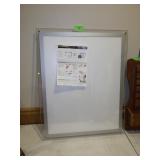 CRYSTAL EDGE LIGHT BOX - TURNS ON  (SCRATCH- SEE >