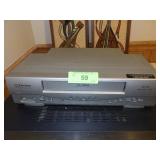 EMERSON DA-4 HEAD VHS PLAYER - TURNS ON