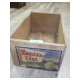 VINTAGE FRUIT CRATE