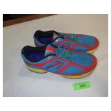 MENS NEWTON SNEAKERS  10 1/2