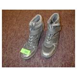 LADIES GRACELAND ANKLE BOOTS SIZE 39 (US 8 1/2)