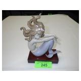 1983 LLADRO MERMAID "ILLUSION" FIGURINE W/ WOODEN>