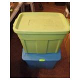 2 STORAGE CONTAINERS *LARGER ONE HAS BROKEN HANDLE