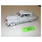JADA TOYS 1947 ELDORADO DIE CAST CAR (BUMPER >>>>>