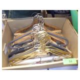ASST. HEAVY DUTY CLOTHES HANGERS
