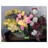 ASST. ARRANGEMENTS IN WOODEN WATERING CAN, TIN >>