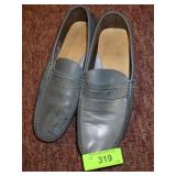 PAUL & SHARK YACHTING LOAFERS SIZE 43 (US 9 1/2)