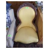 CARVED WALNUT ANTIQUE ROCKING CHAIR