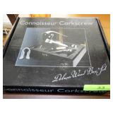 CONNOISSEUR CORKSCREW SET IN WOODEN BOX