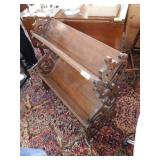 VINTAGE EASTLAKE BOOKSHELF 32 x 14 x 33 (PIECE >>>