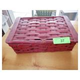VINTAGE LIDDED BASKET (BROKEN HINGE) 12 x 8 x 4